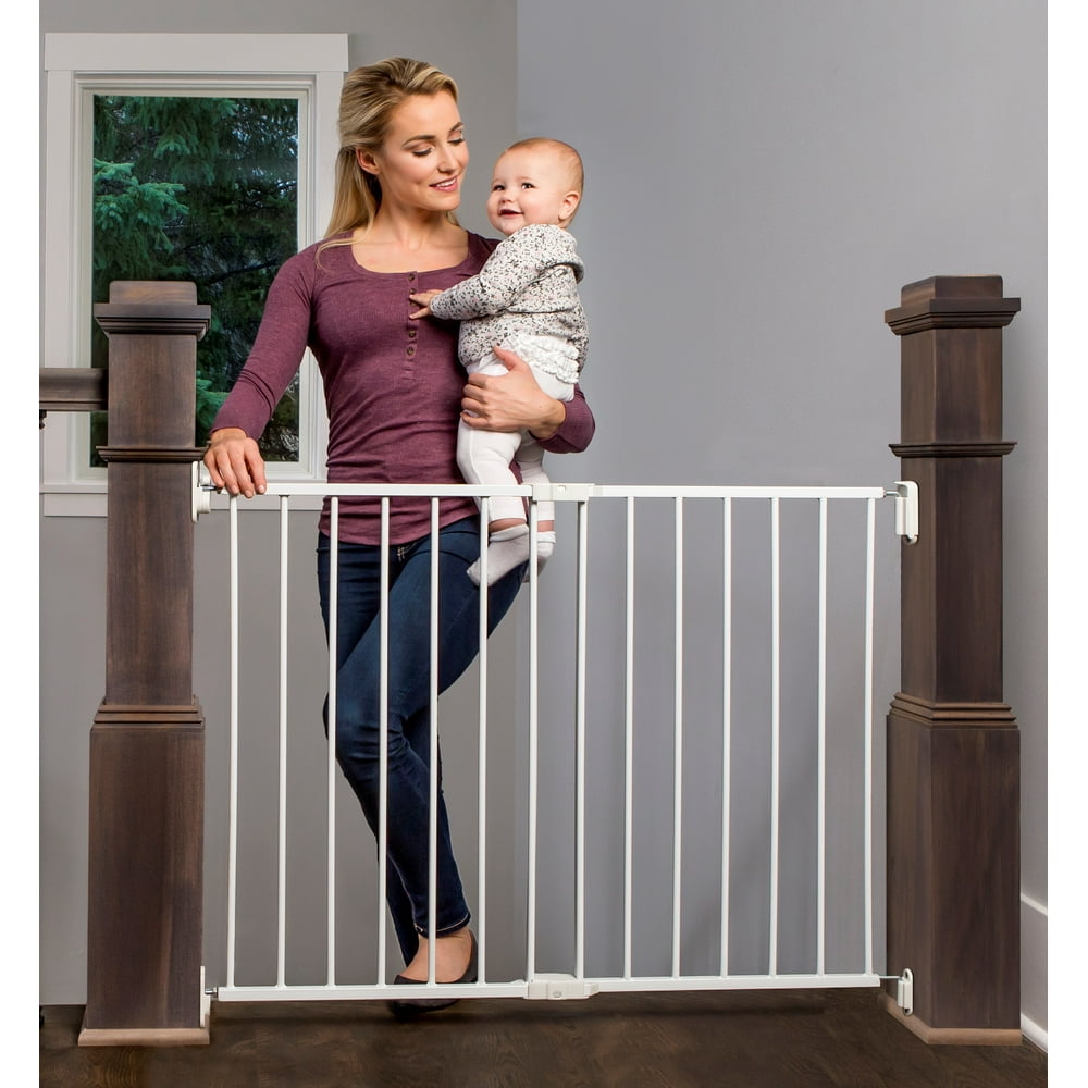 Regalo Extra Wide 2in1 Stairway and Hallway Safety Gate with Mounting Kit