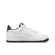thumbnail image 4 of Zapatillas clásicas de corte bajo para hombre Nike Air Force 1'07, 4 of 5