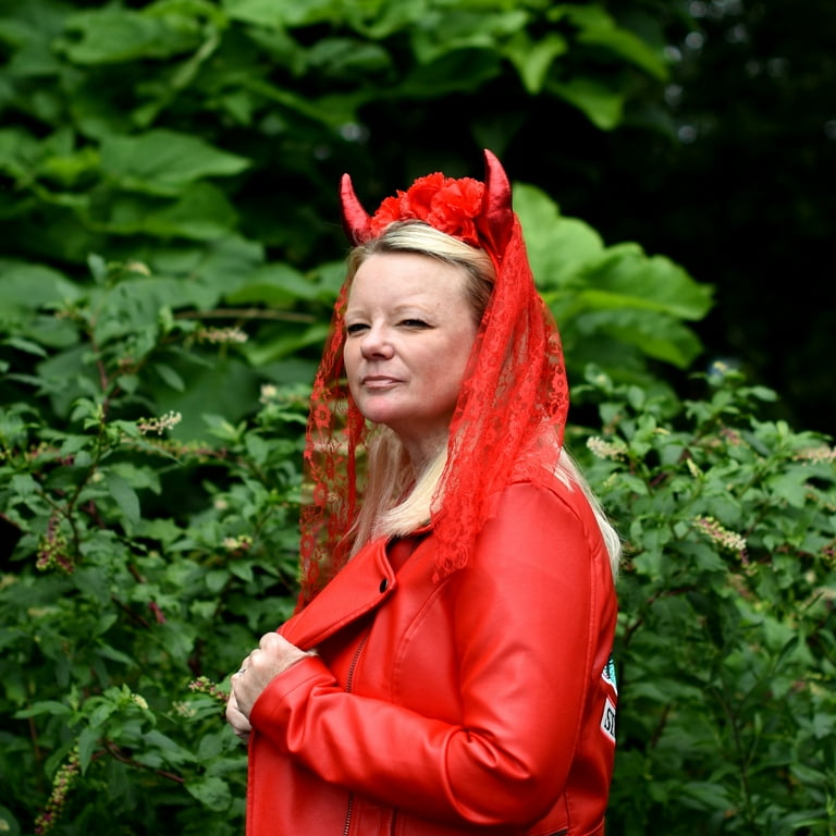 Devil Horns Headband Red Floral Lace Veil Demon Cosplay Halloween Party Costume Devil Horns Headband Red Floral Lace Veil Demon Cosplay Halloween Party Costume