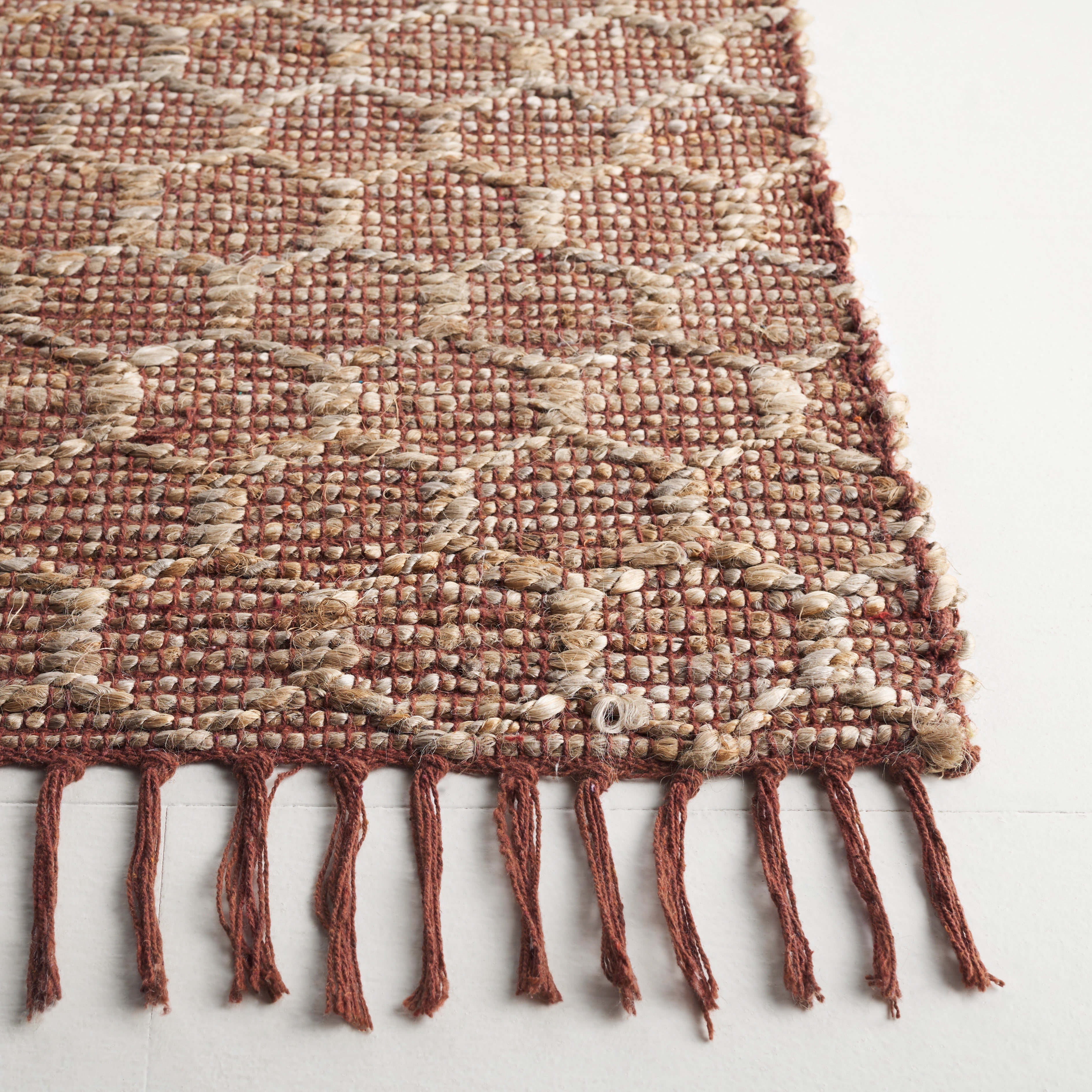 SAFAVIEH Cape Cod Fallon Geometric Area Rug, Rust/Natural, 6' x 6' Square