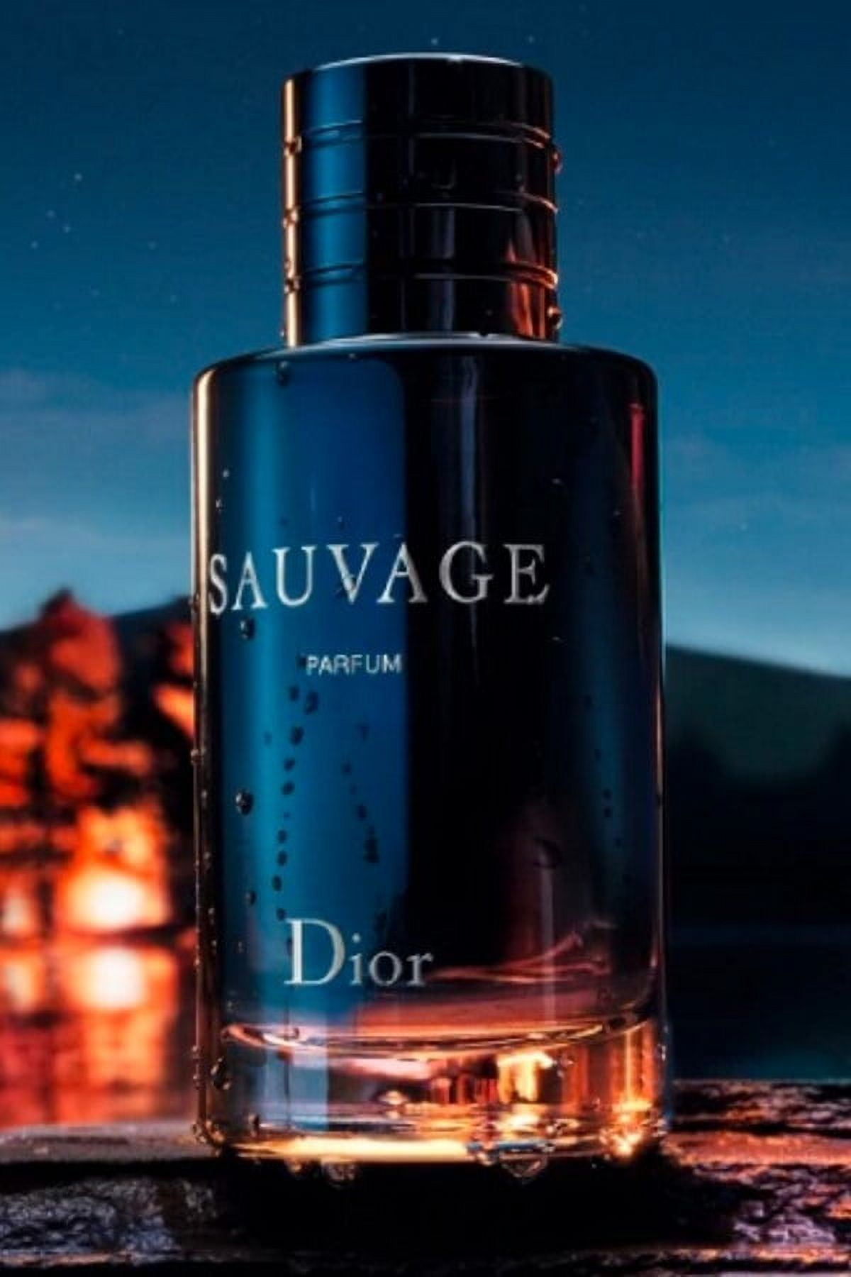 Christian Dior Sauvage Parfum Vaporisateur Spray 60 ml / 2 oz 