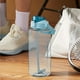 thumbnail image 5 of Botella Deportiva con Pajilla Antiderrame Boca Ancha con Asa | Capacidad Grande de 2000ml para Gimnasio y Fitness | Jarra de Hidratación Portátil de Plástico para Ejercicio, Yoga y Viajes al Aire, 5 of 6