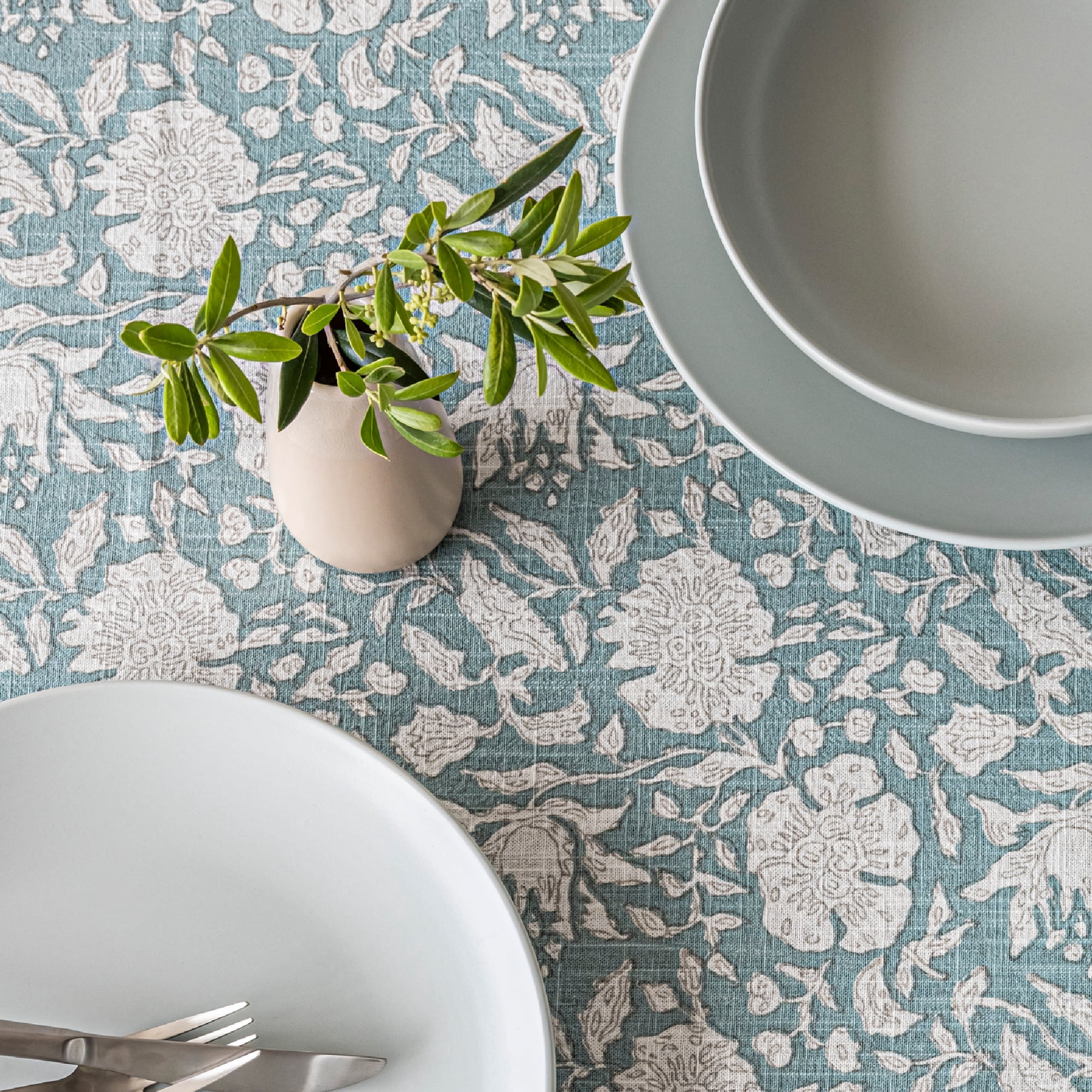 over&back 18x90 Hand-Blocked Printed Cotton Table Runner - Washable Table Runners for a Custom Home Decor Tablescape - Perfect for Coffee Table, Dinner Table, Living Room, and More - Blue Floral