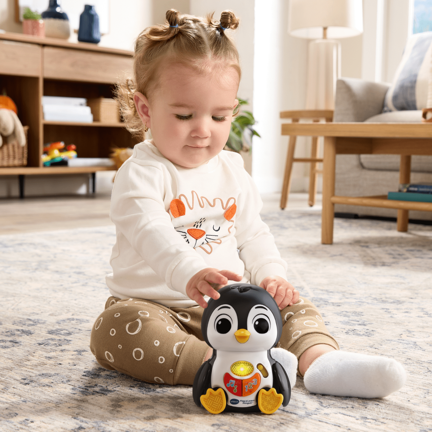 VTech Flap & Learn Penguin Counting Toy for Toddlers - French Version, 12-36 Months