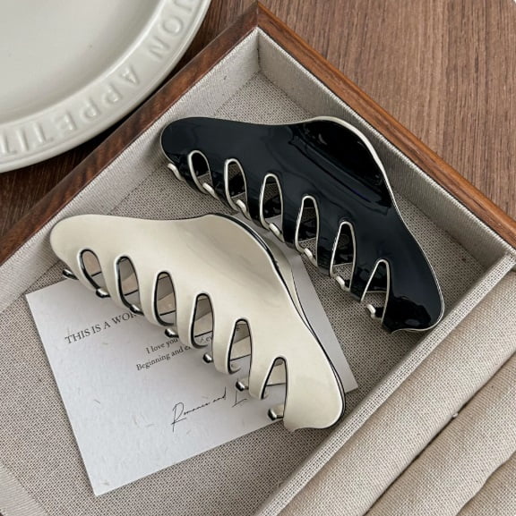 2-Pack Stylish Shark Hair Clips - Strong Grip for Thick Hair, Elegant Design for Everyday Use