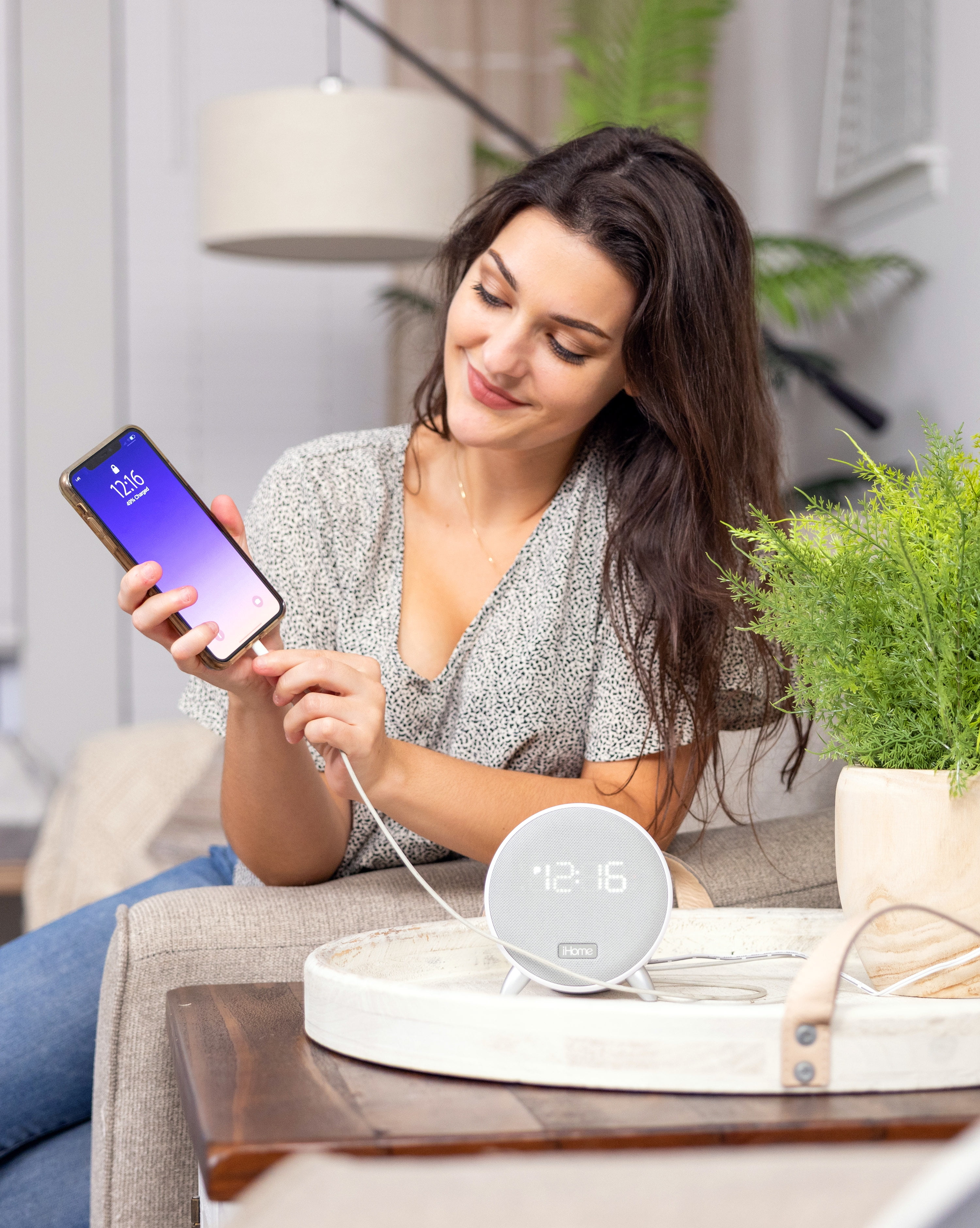 iHome Bluetooth Alarm Clock with 5W USB Charger