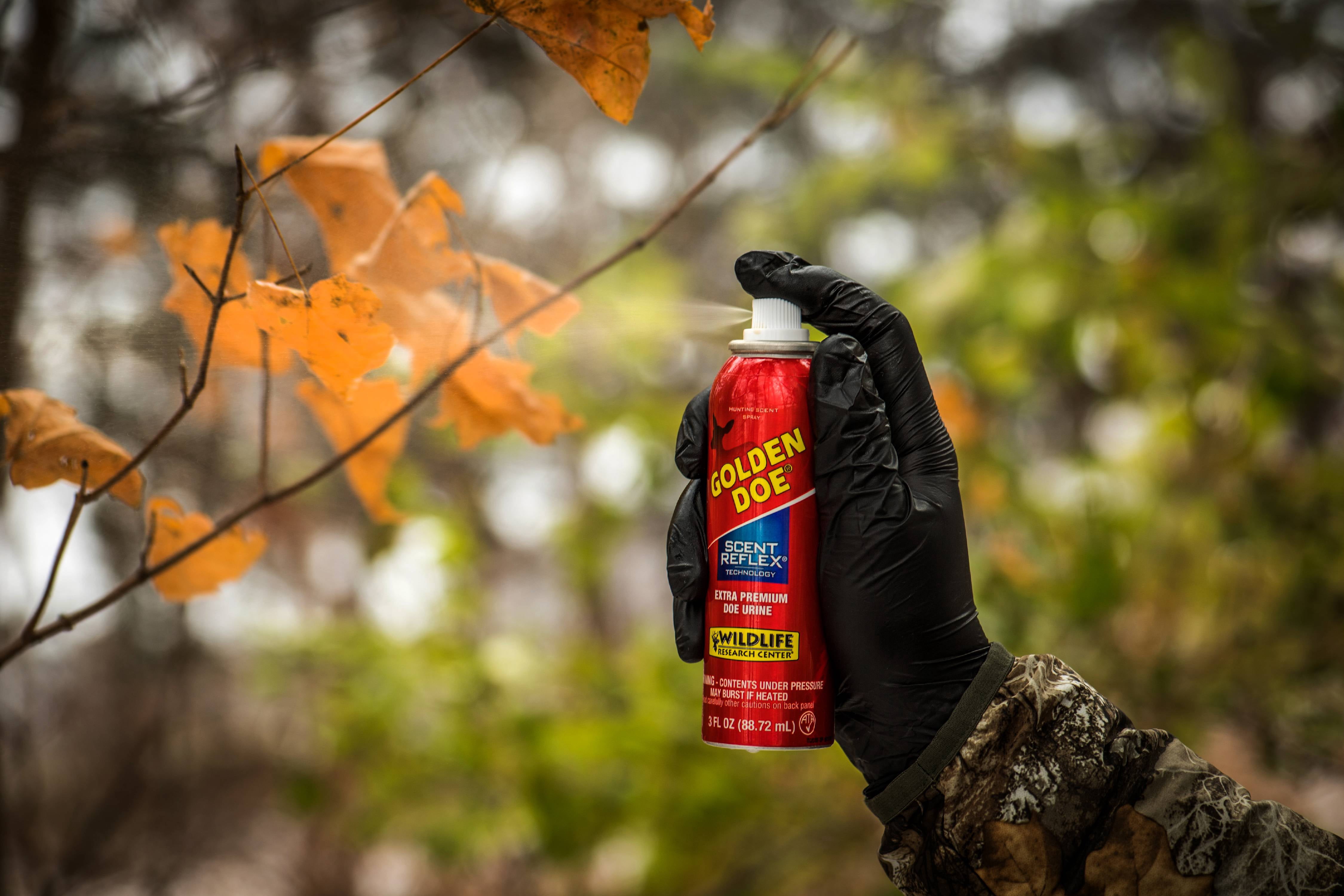 Wildlife Research Center, Golden Doe with Scent Reflex Spray Can 3 oz doe urine scent