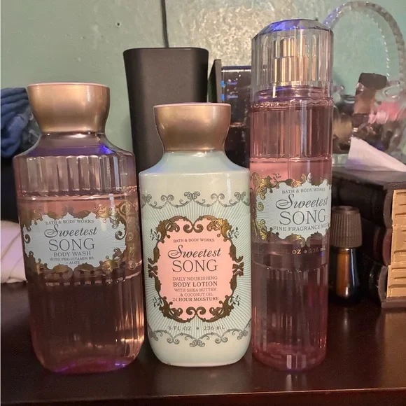 Sweetest Song Gift Set by Bath + Body Works - Fine Fragrance Mist