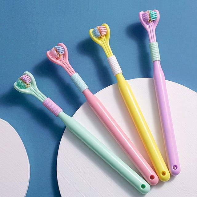Cepillo de dientes de tres lados con cerdas suaves de color macaron y protección bucal de tres cabezales para adultos
