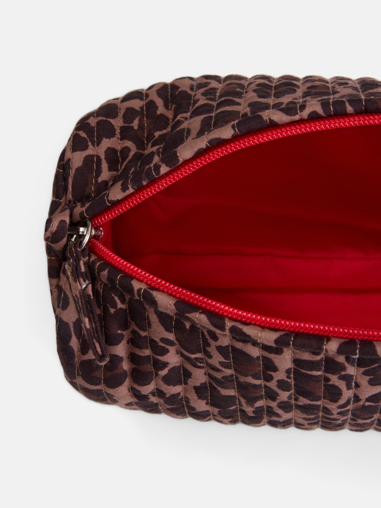 No Boundaries Quilted Pouch with Hair Scrunchie Set, 2-Piece, Women's, Leopard