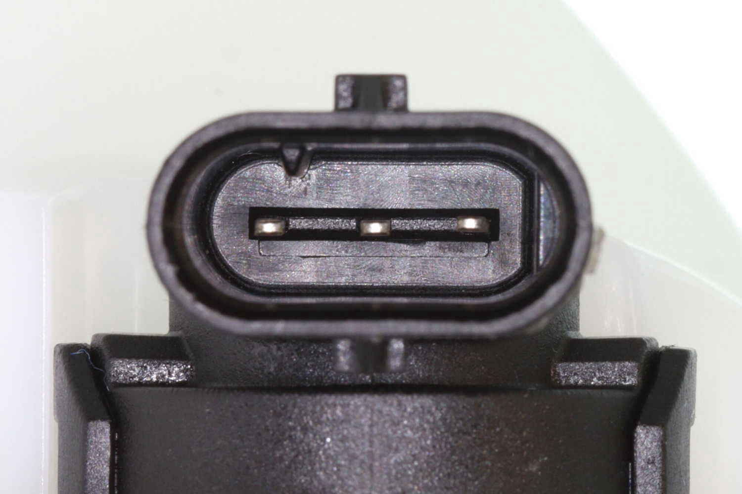 VEMO V30-09-0135 Fuel Pump
