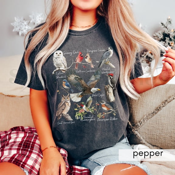 Tee Clo Vintage Birdwatching T-Shirt Retro Wildlife Graphic for Nature Lover and Bird Watcher, Full Size S-5XL