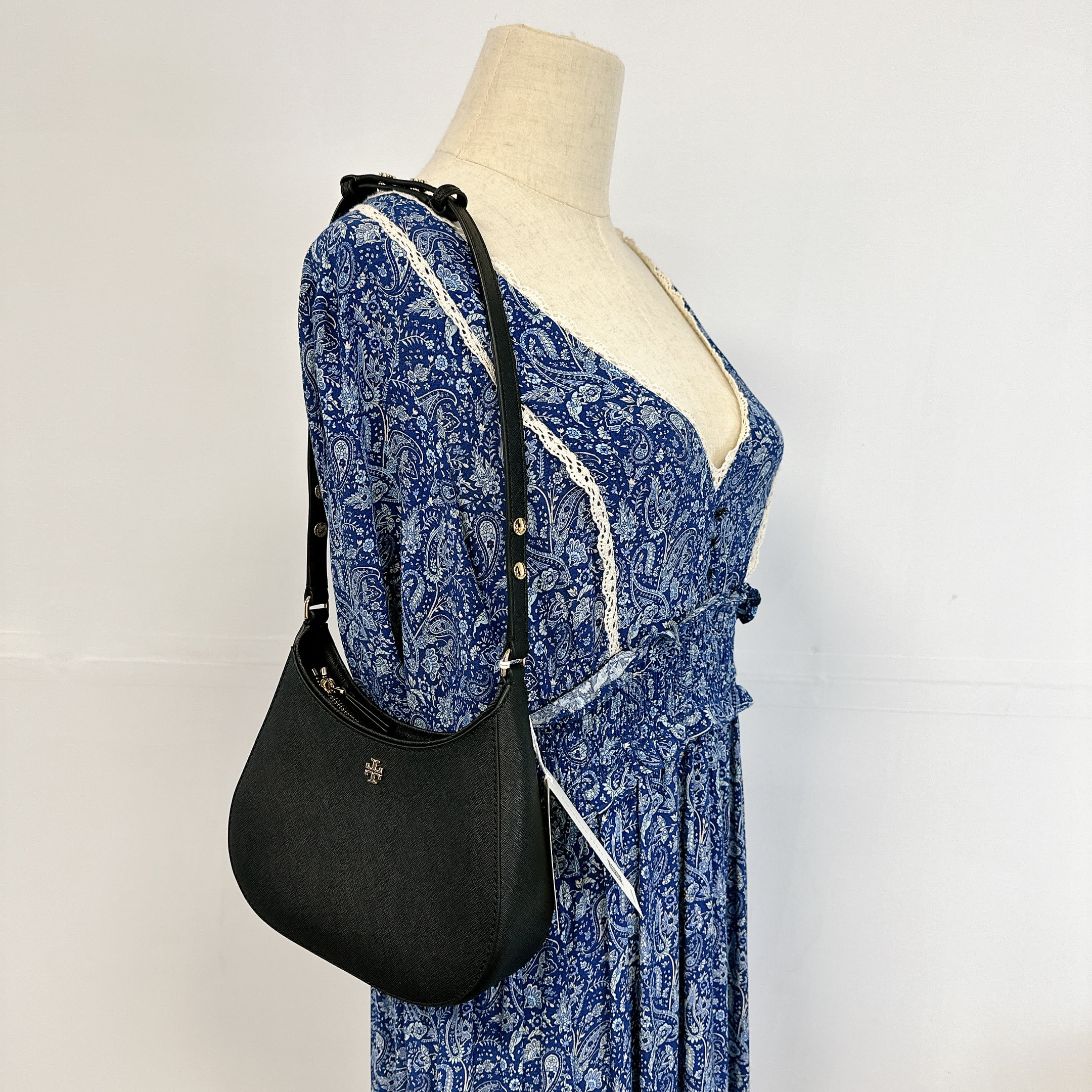 150258 Tory Burch★Emerson Shoulder Bag Tory Burch 150258 Emerson Saffiano Leather Shoulder Bag in
