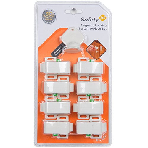 Safety 1st Baby Safety Lock System with 8 Locks and Key, White