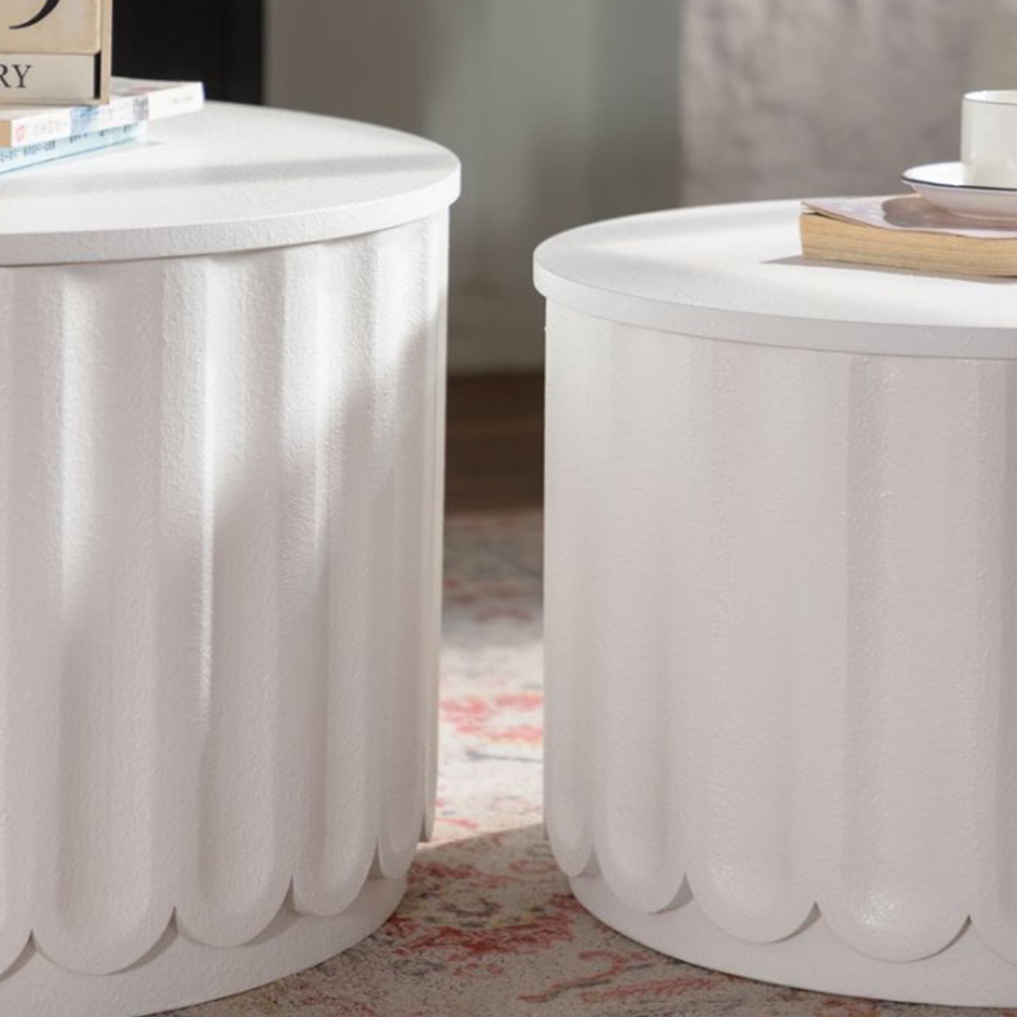 Leumius White Round Storage Table Set with Lift-Off Lid, Nesting Design, Elegant Curved-Edge Shape for Living Room Apartment