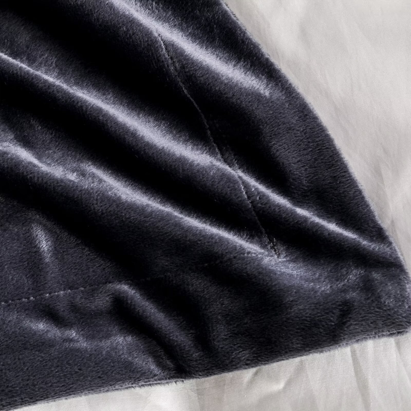 CGW 3-Piece Velvet Duvet Cover Set, Twin – Soft Luxury Bedding, Zipper Closure, Easy Care, Charcoal Grey