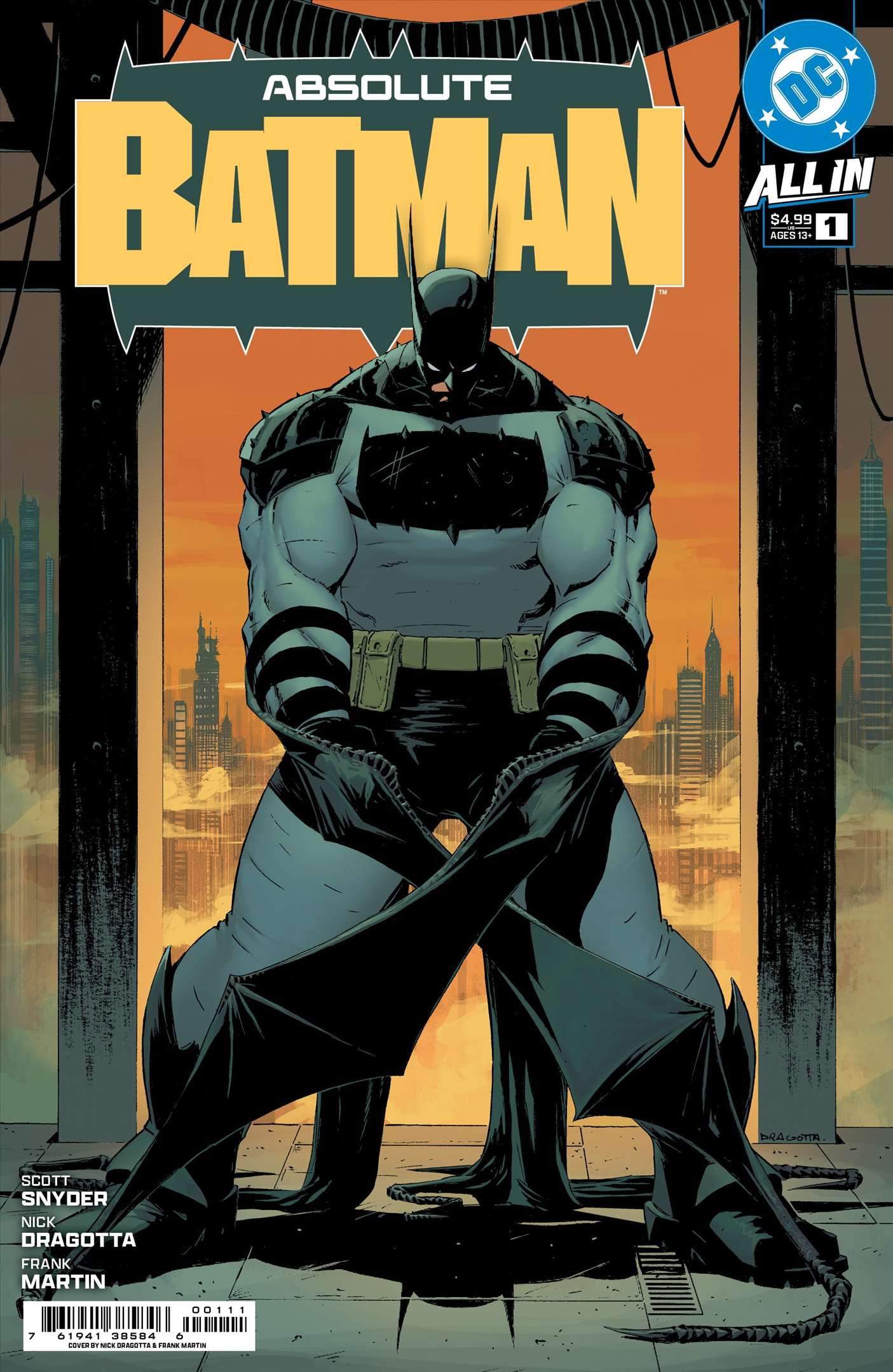 青年漫画 Batman Year One Absolute Edition Amazon.com: Absolute Batman Year One: 9781401243791: Miller