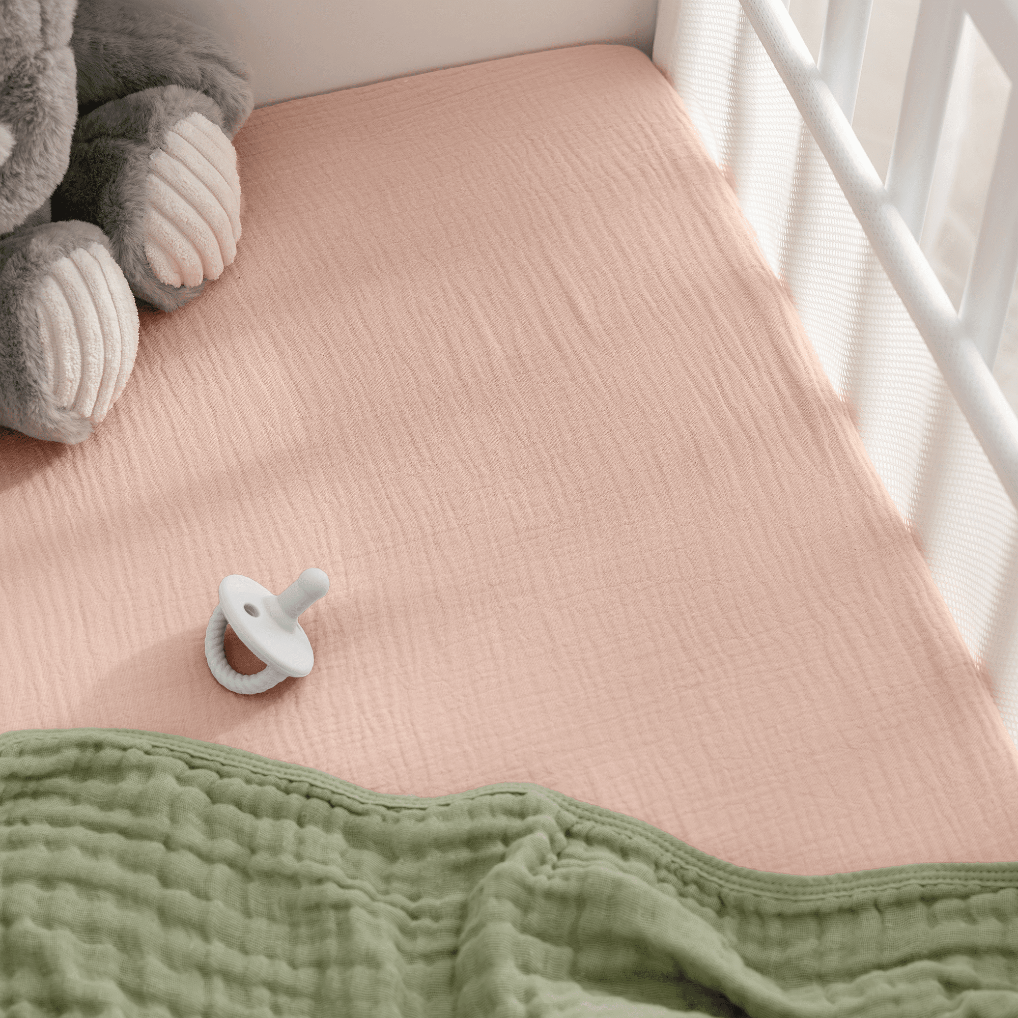 Comfy Cubs Muslin Fitted Bassinet Crib Sheet, Extra Soft 100% Muslin Cotton Bassinet Sheets (Blush)