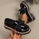 thumbnail image 5 of Mujeres Negro Muñecas Estilo Casual Grueso Vendido Muñecas de Cuero Patente, Mujeres Más Tamaño Primavera Verano Cómodas Zapatillas de Arco Zapatos, 5 of 9