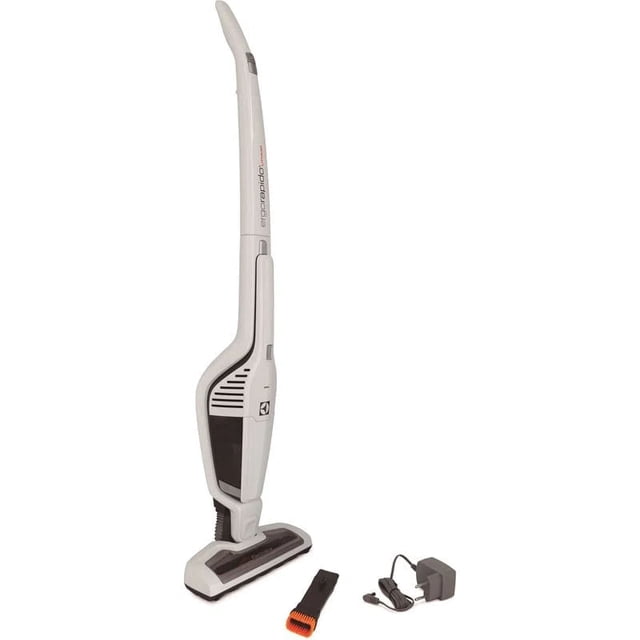 aspiradora barredora inalámbrica electrolux ergorapido erg21 aspiradora barredora blanca, vista frontal vertical con tubo curvado y base rectangular, depósito de polvo visible en el cuerpo, cepillo plano en la base, accesorios pequeños y cargador junto a la unidad; también suele usarse para limpieza rápida de interiores de autos y espacios reducidos.