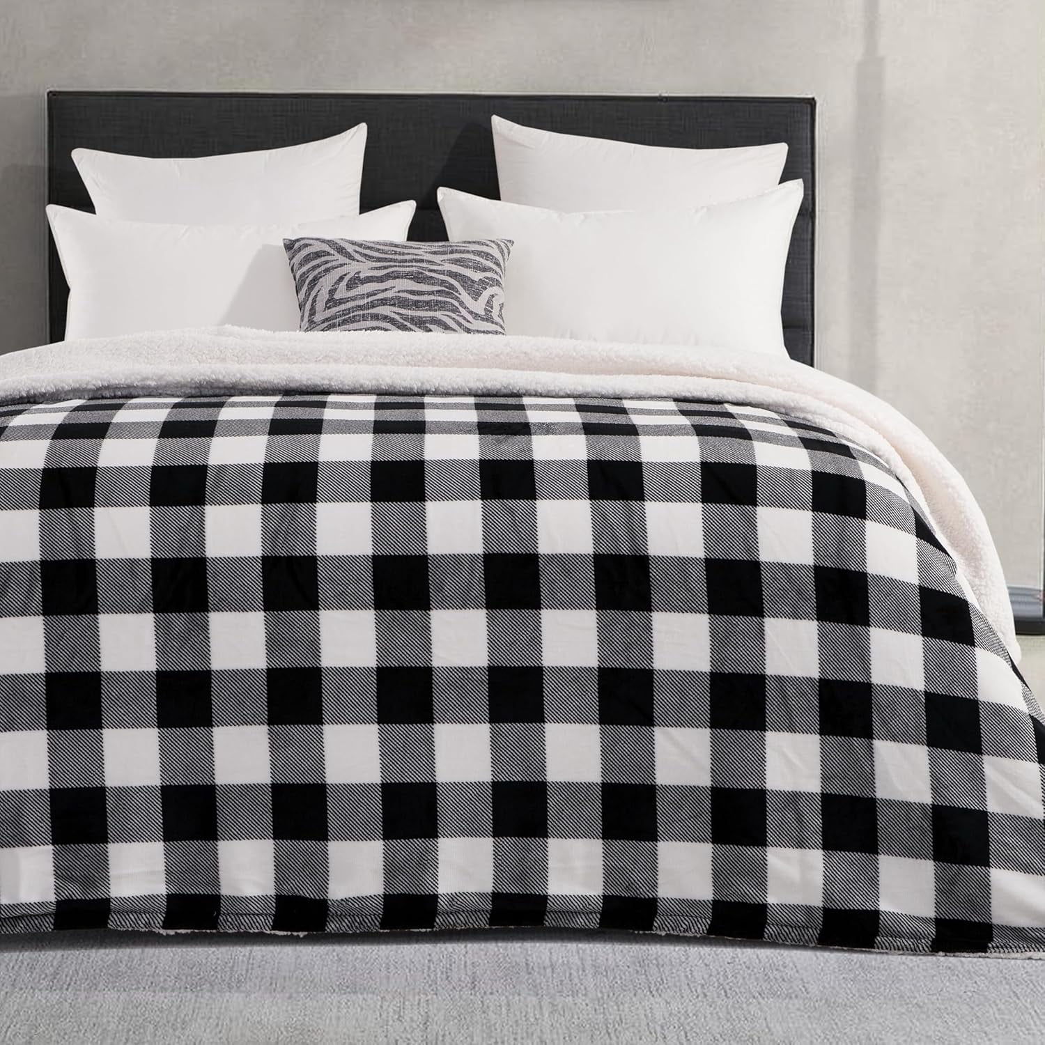 Elegant Comfort Reversible Buffalo Plaid Flannel Sherpa Blanket - Soft Fleece Throw for Couch or Bed - Plush Warm Winter Blanket, Twin XL, Black
