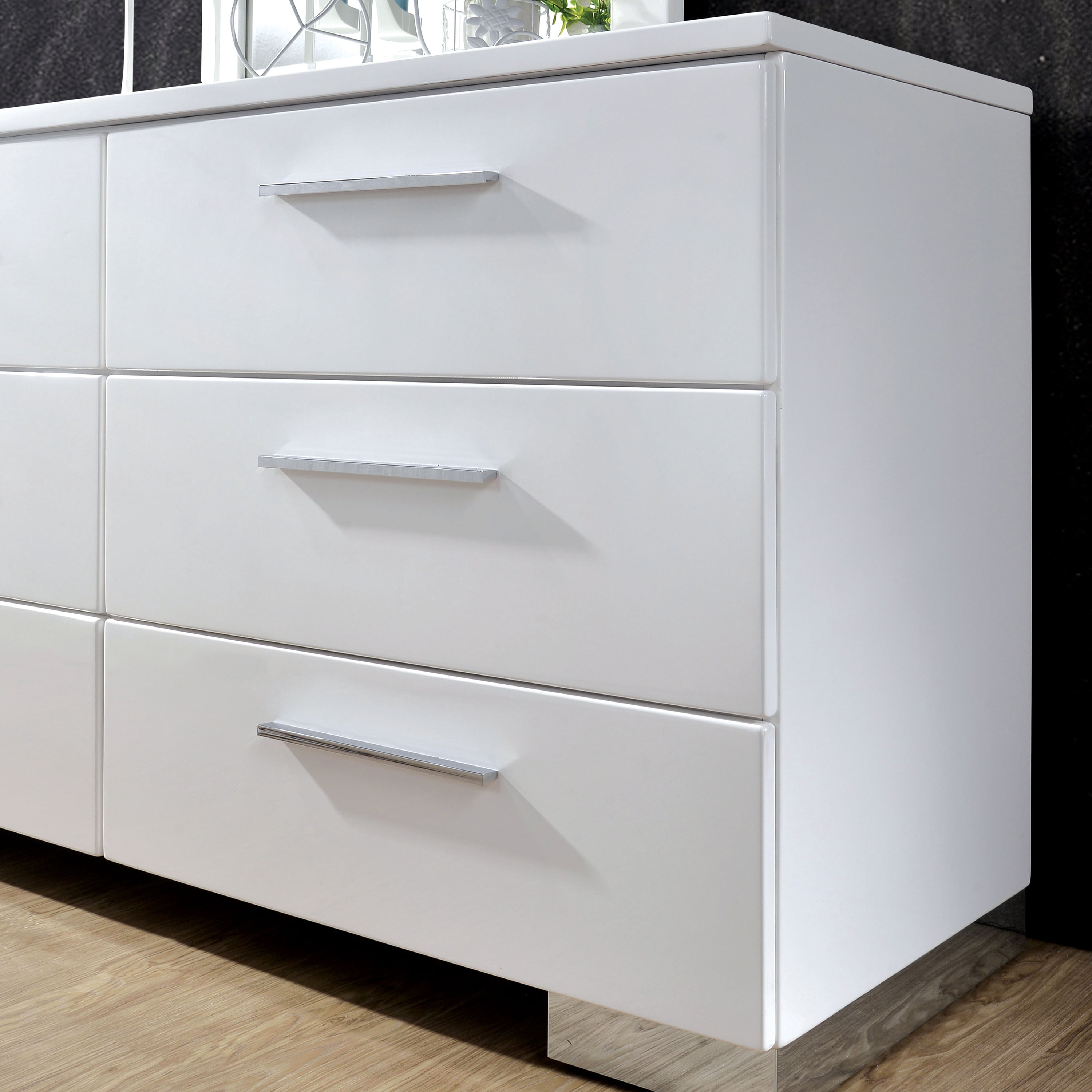 Furniture of America Krister Wood 6-Drawer Dresser, Glossy White