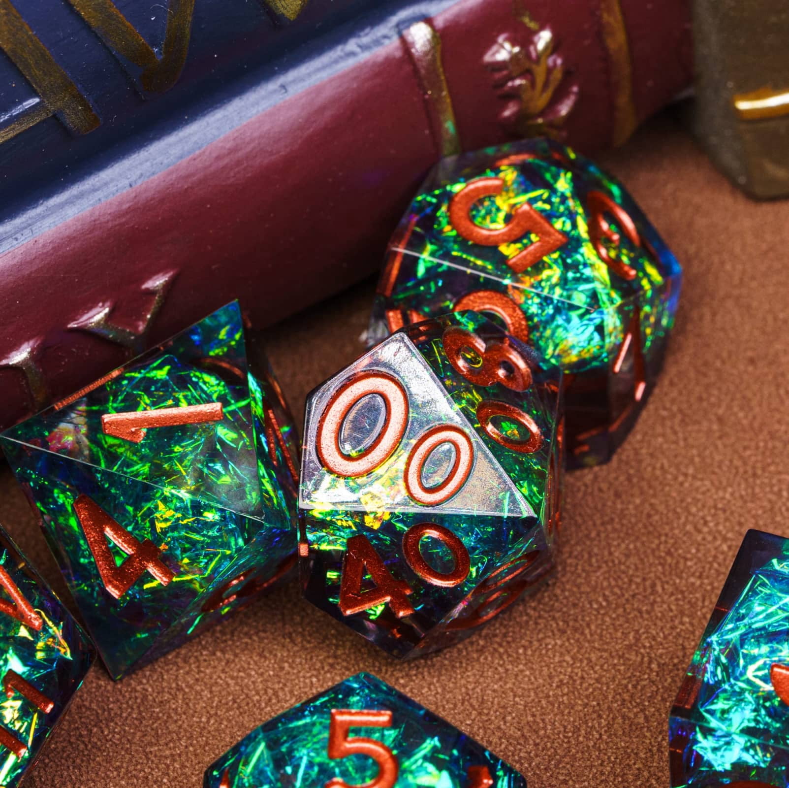Cusdie 7-Die Sharp Edges DND Dice, Handcrafted Polyhedral Dice Set, for Role Playing Game Dungeons and Dragons D&D Dice MTG Pathfinder