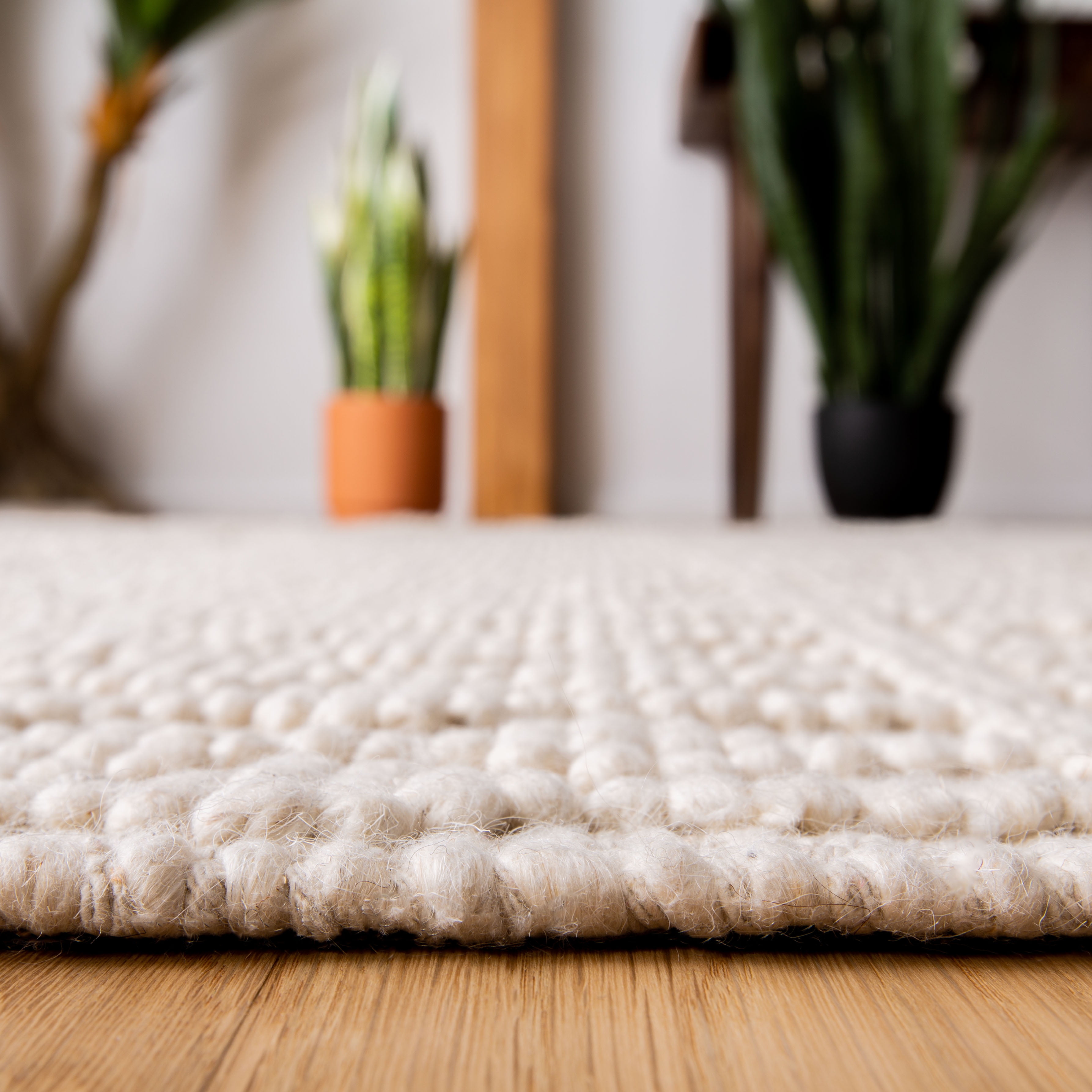 SAFAVIEH Natura Cordelia Southwestern Wool Area Rug, Ivory, 4' x 4' Square