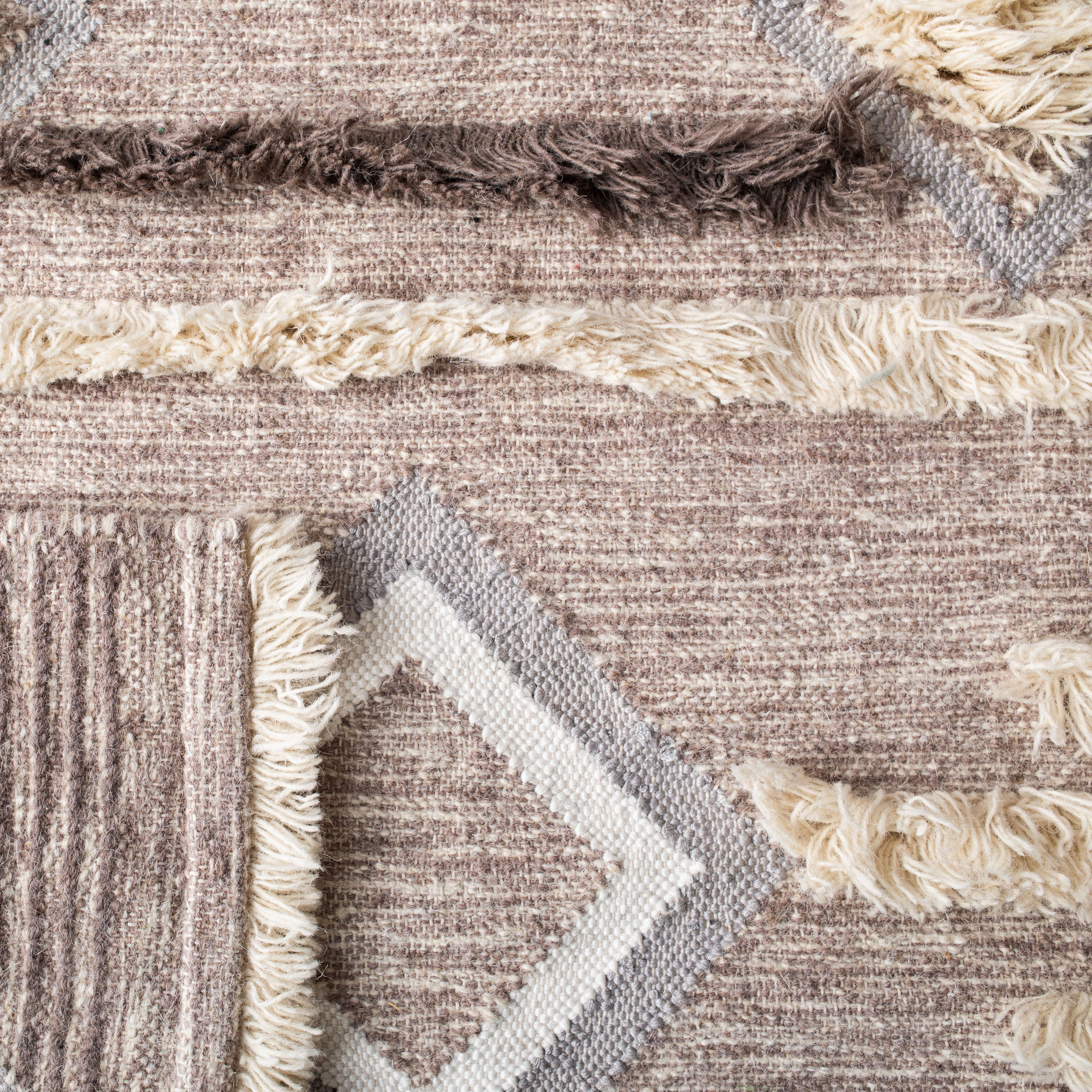 SAFAVIEH Kenya Wendell Southwestern Wool Area Rug, Ivory/Brown, 8' x 10'