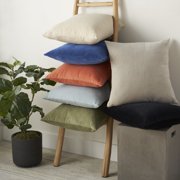 Mina Victory Sofia Solid Velvet Reversible 20 x 20 Indoor Throw Pillow Black