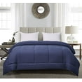 thumbnail image 2 of Blue Ridge Home Fashions Couette Réversible Bicolore en Microfibre, Alternative au Duvet, Toutes Saisons - Rembourrage en Polyester Hypoallergénique, Très Grand Lit, Bleu Marine - Bleu Lt., 2 of 4