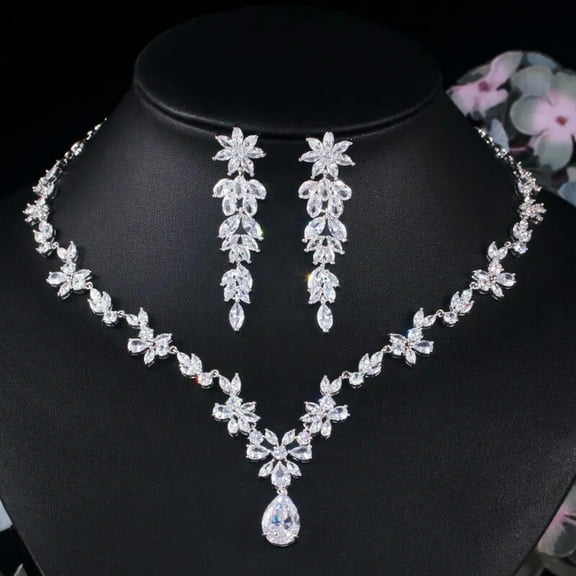 Beauty White CZ Flower Leaf Dangle Drop Necklace Earrings Engagement Jewelry Set