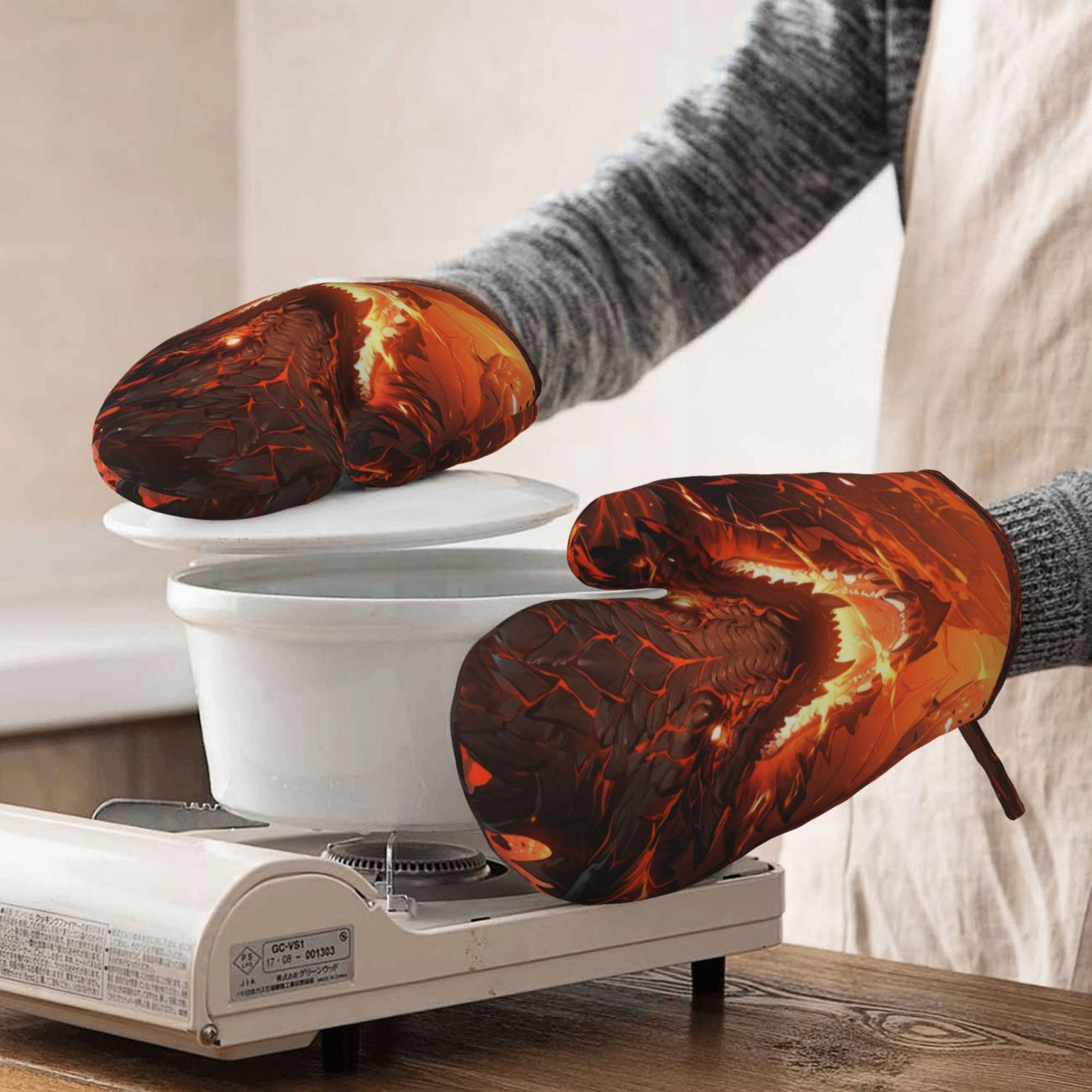 Hirioo Magma Fire Black Dragon for Silicone Oven Mitts for BBQ, Baking, Cooking, Set of 2, Heat Resistant 260℃, Non-Slip Kitchen Essentials