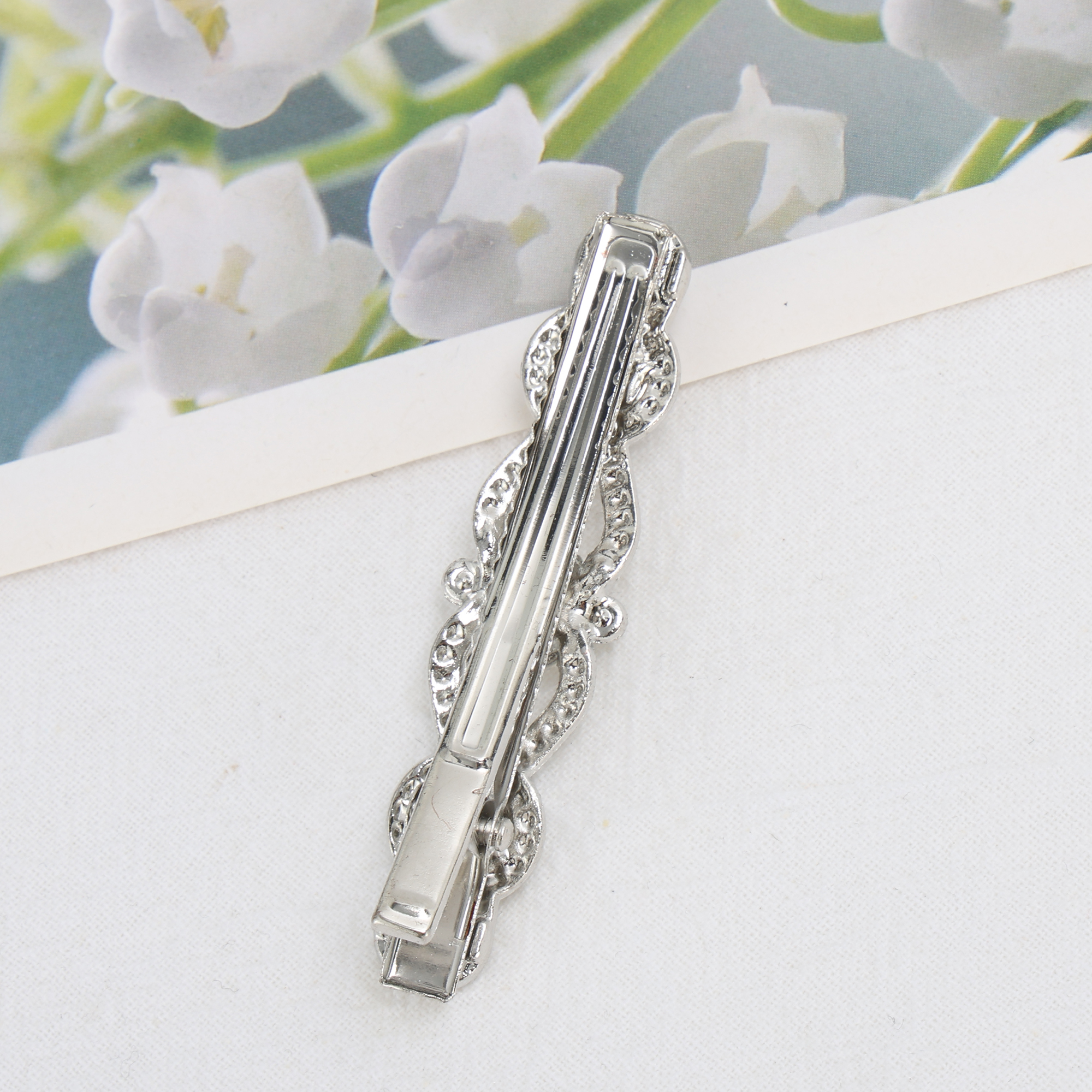 Unique Bargains Elegant Rhinestones Hair Clip Special Occasion White