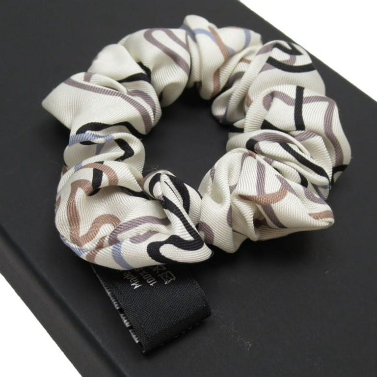 Pre-Owned Chanel CHANEL scrunchie scarf here mark white x blue system 100%  silk (Good) 