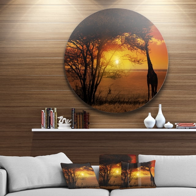 Designart - Typical African Sunset with Giraffe' Oversized African Landscape Metal Circle Wall Art