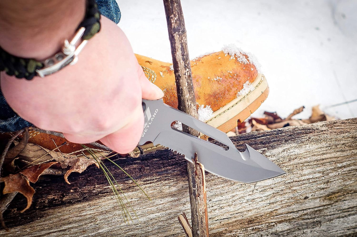 WEYLAND Survival Knife and Hunting Knife - Fixed Blade Camping Knife with Sheath for Outdoor Hiking, Camping or Bushcraft