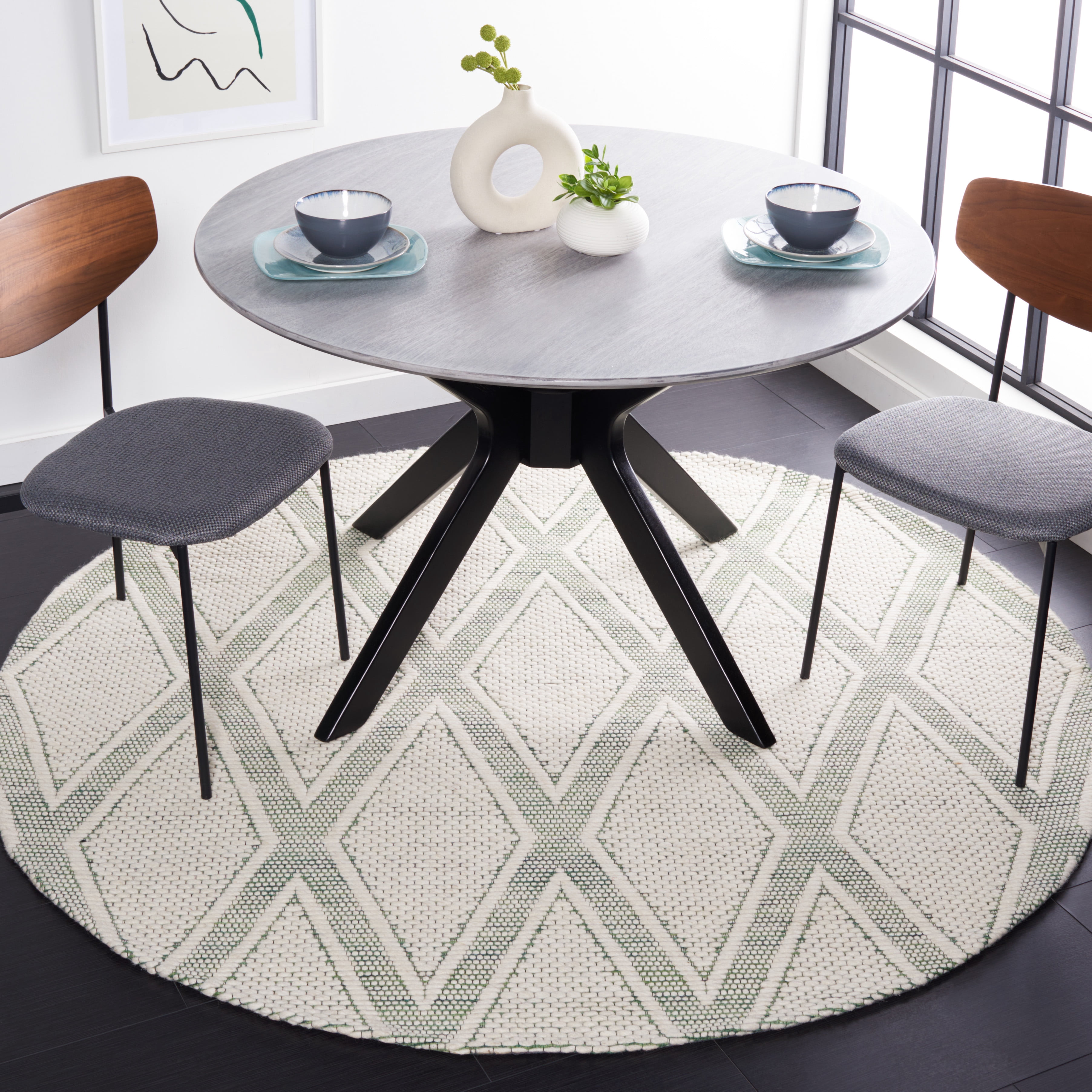 SAFAVIEH Marbella Asa Diamond Area Rug, Green/Ivory, 6' x 6' Round