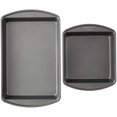 thumbnail image 1 of Wilton Perfect Results Premium - Juego de sartenes rectangulares y cuadradas antiadherentes, 2 piezas Wilton NA, 1 of 7