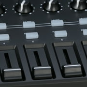 AKAI Professional MIDIMix High Performance Portable Mixer/DAW Controller