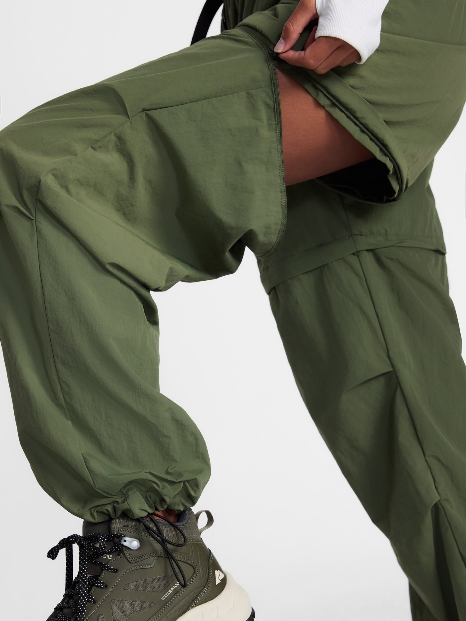 Ozark Trail Women's and Women's Plus Convertible Outdoor Cargo Pants, Sizes S-3X