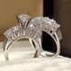 thumbnail image 2 of Anillo de plata con incrustaciones de seis de circón de moda femenina blanca de la joyería del temperamento, 2 of 2