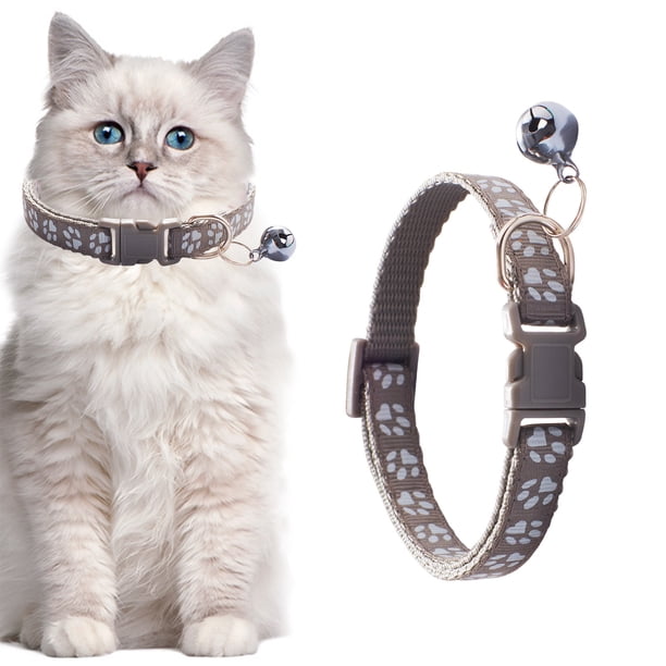 Collar ajustable para gatos con cierre de seguridad, tira reflectante y cascabel, diseño de huella de pata, banda suave para el cuello para gatitos y cachorros (gris, 1 pieza). Rkxzt