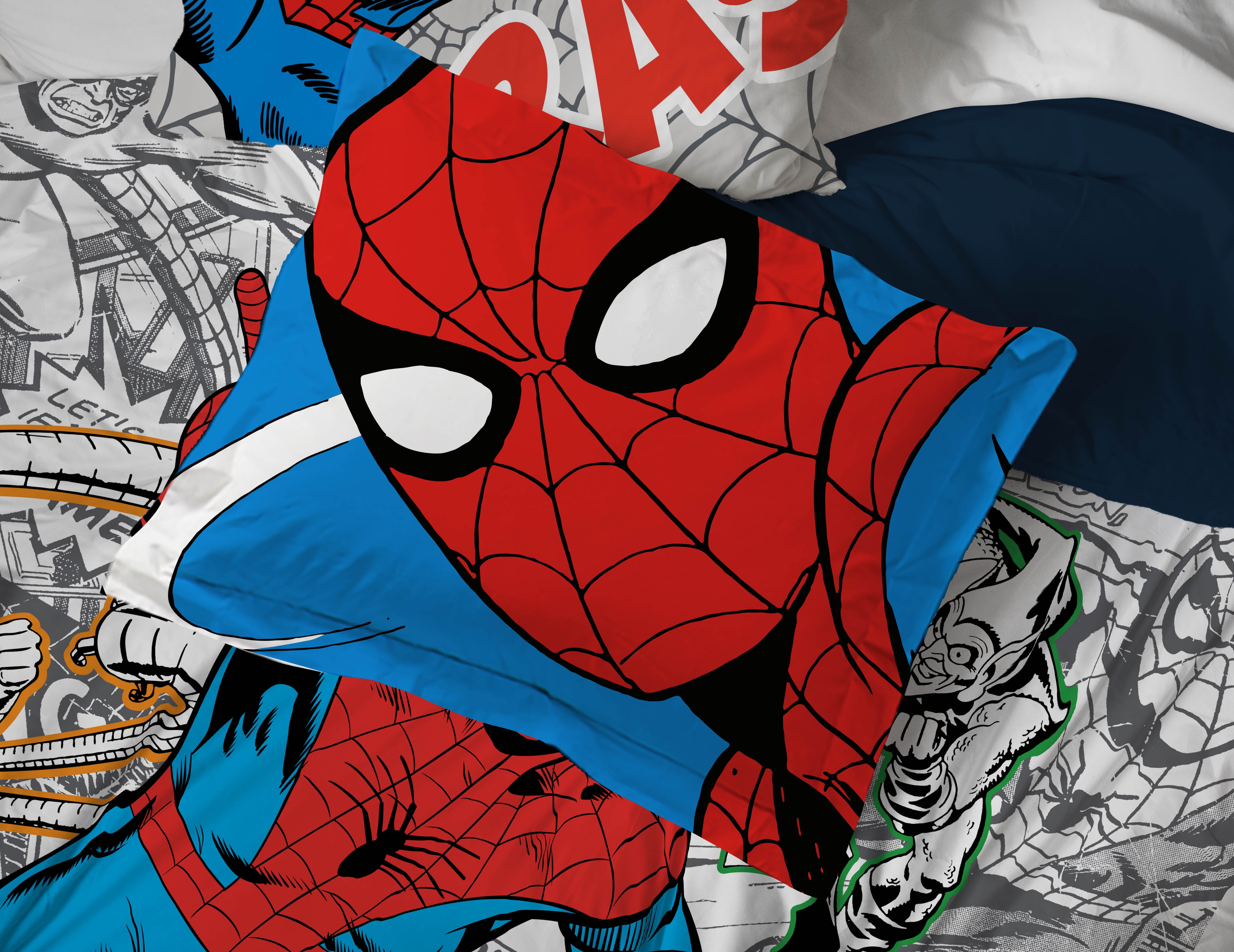 Marvel Spiderman Spidey VS 7 Piece Queen Size Bed Set with Shams
