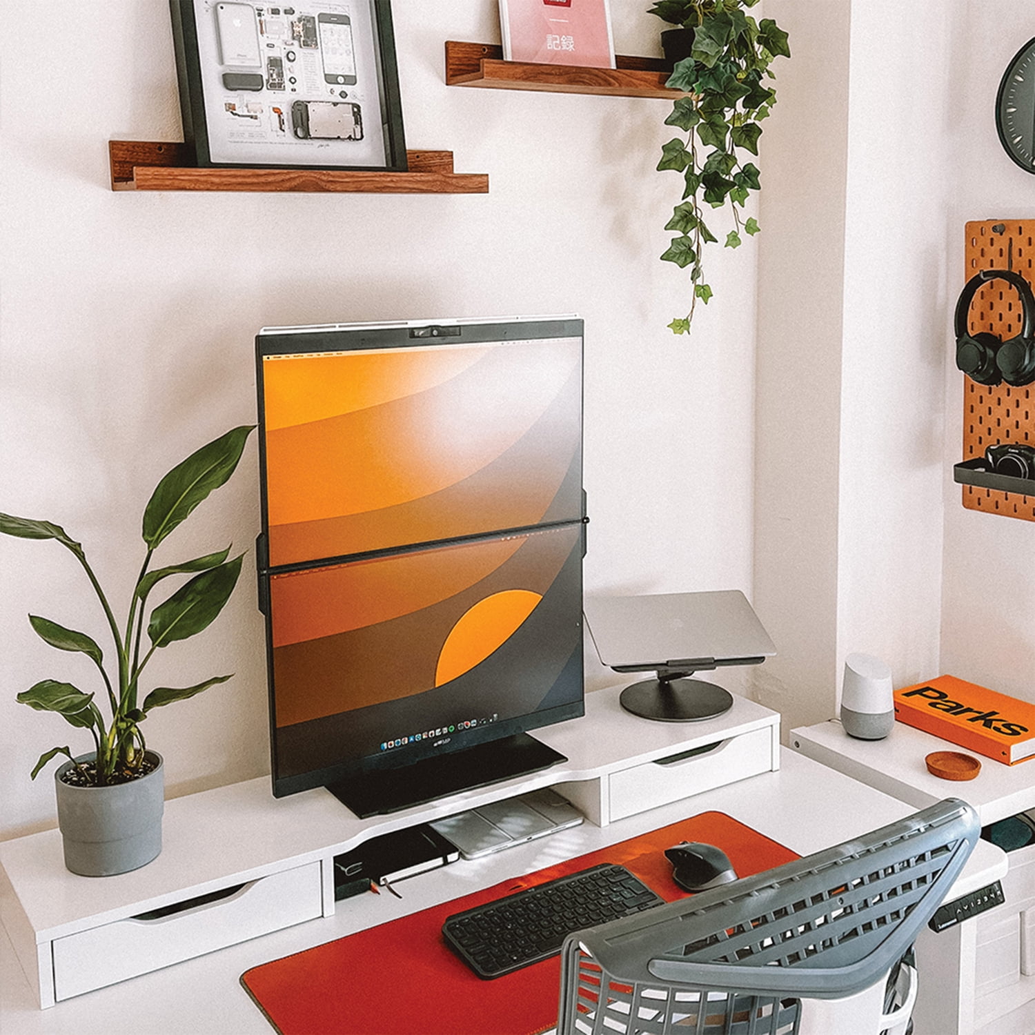 Mobile Pixels Geminos 1080p 24-In. Dual-Screen Desktop Monitor, 116-1001P01PT