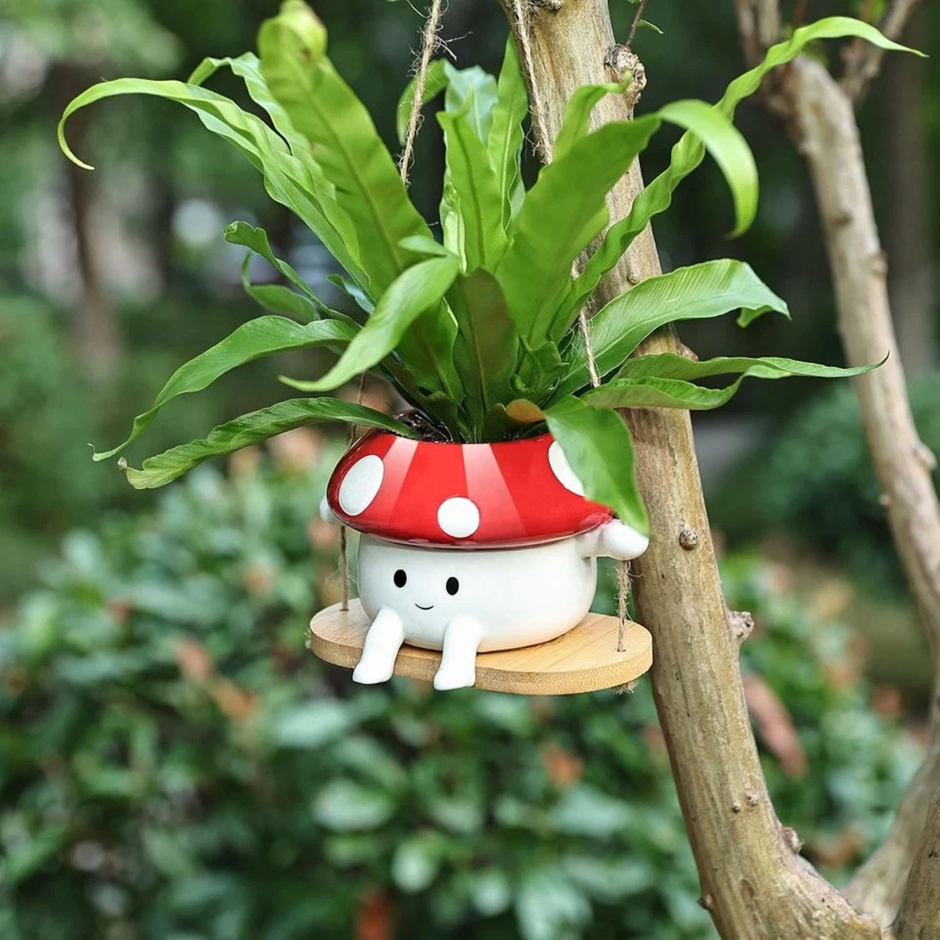 PURELY- Hanging Resin Mushroom Planter/Pot/Plants/Garden/Home Decor Small New