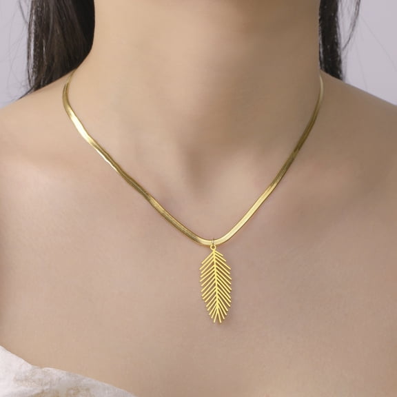 14k Yellow Gold Pendant Necklace For Women Plant Leaf Charm Link Chain Choker