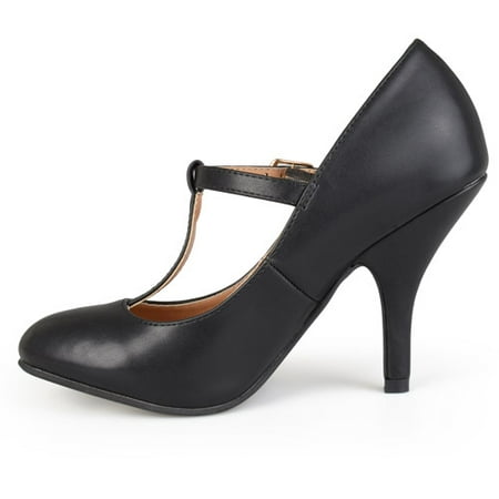 black matte pumps