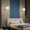 thumbnail image 3 of Lámpara de pared Qepeety Globe, 1 luz, latón dorado, cristal, estilo moderno, 3 of 4