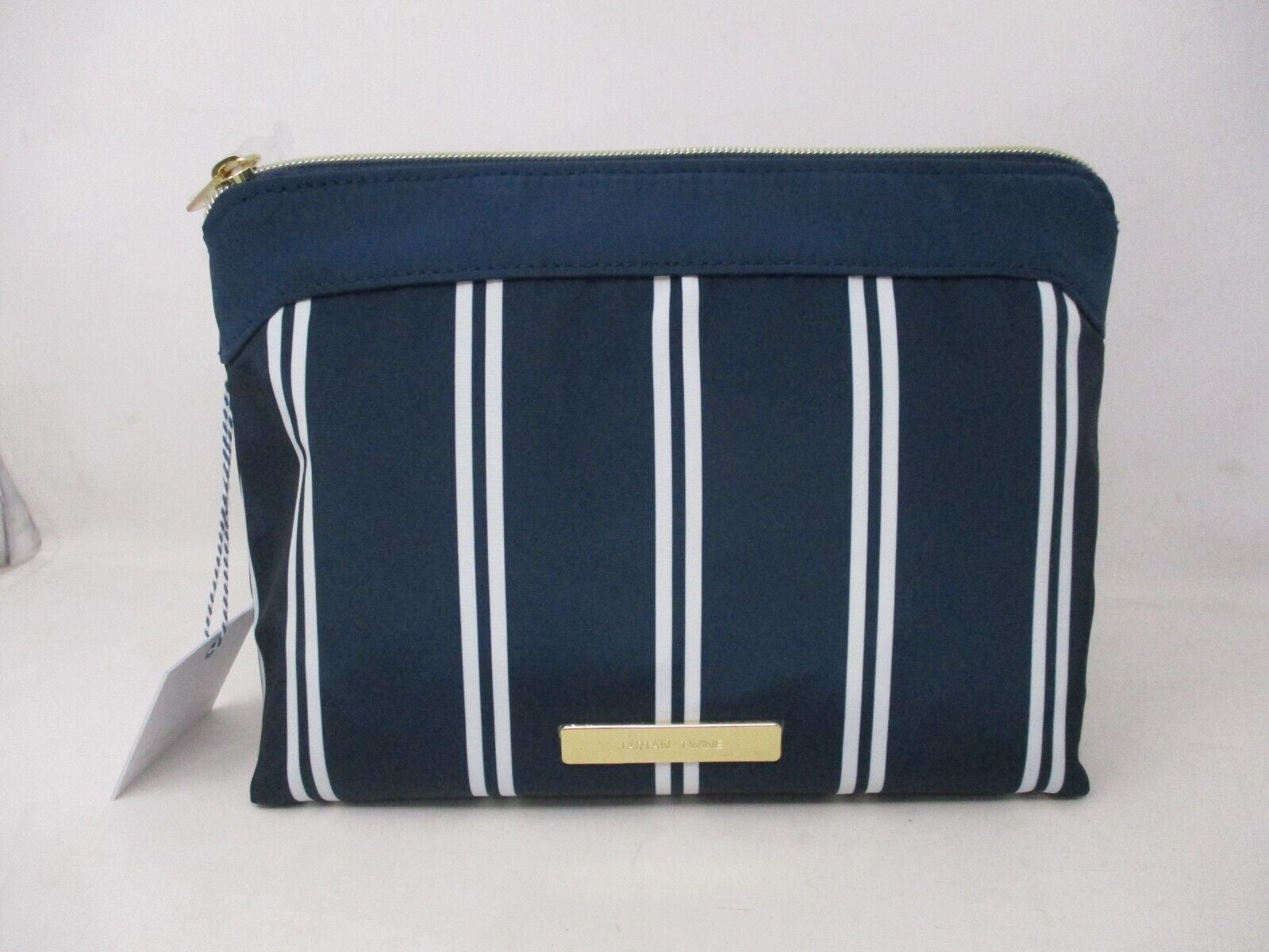 Tartan and twine luxe weekender hotsell